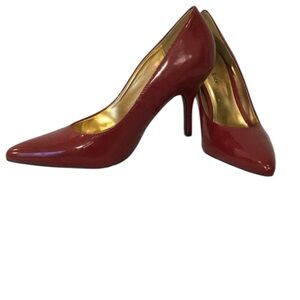 Katie and Kelly Red Patent Leather  Women's Pumps Size 9